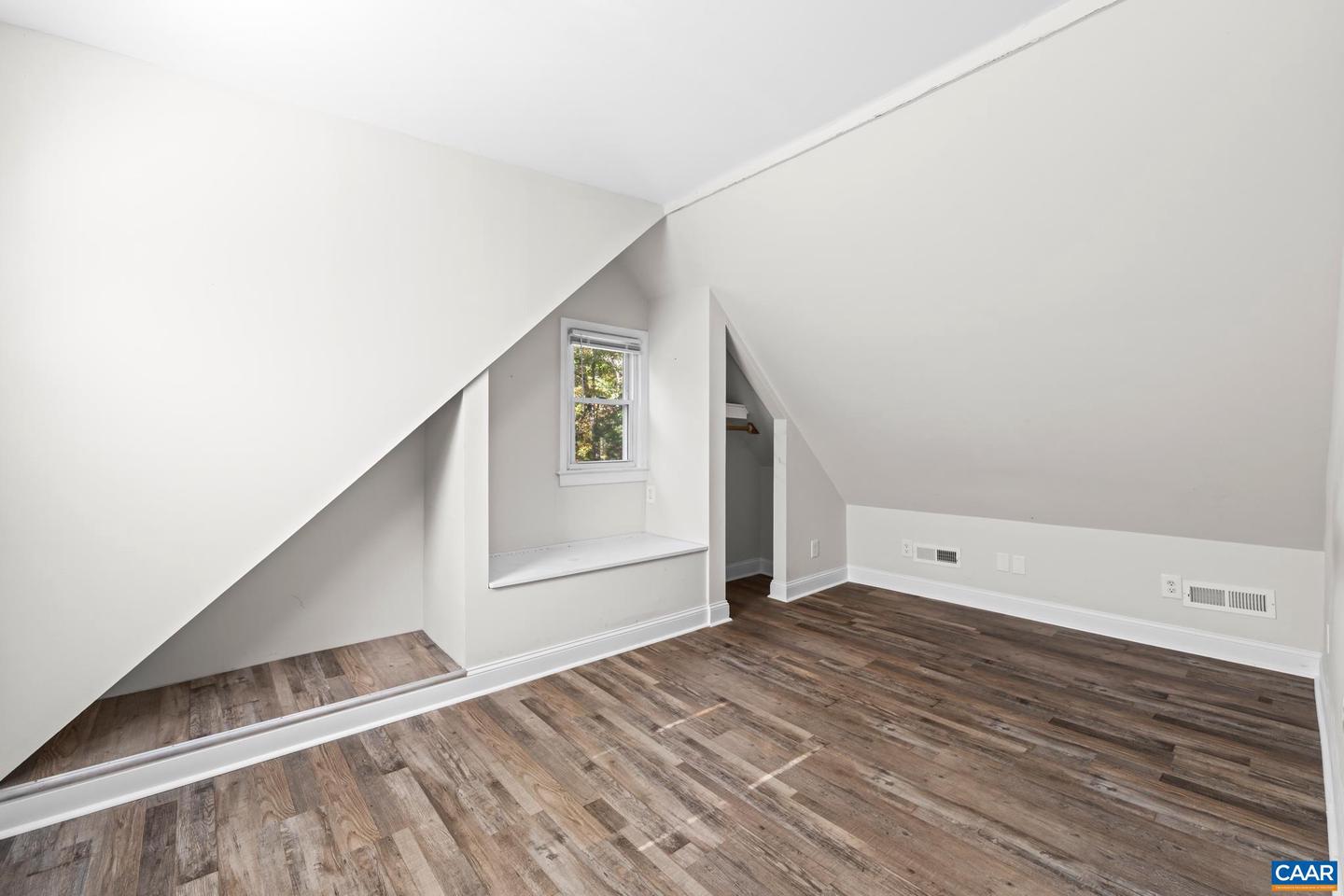 2325 MOUNTAIN BROOK DR, CHARLOTTESVILLE, Virginia 22902, 5 Bedrooms Bedrooms, ,3 BathroomsBathrooms,Residential,For sale,2325 MOUNTAIN BROOK DR,670143 MLS # 670143 2325 MOUNTAIN BROOK DR, CHARLOTTESVILLE, Virginia 22902, 5 Bedrooms Bedrooms, ,3 BathroomsBathrooms,Residential,For sale,2325 MOUNTAIN BROOK DR,670143 MLS # 670143
