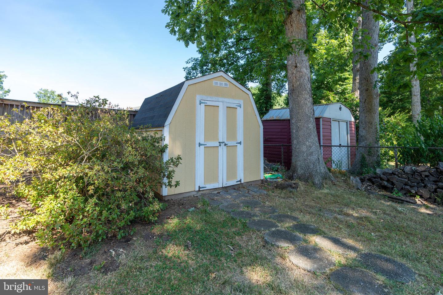 3252 HOLLY HILL DR, FALLS CHURCH, Virginia 22042, 4 Bedrooms Bedrooms, ,1 BathroomBathrooms,Residential,For sale,3252 HOLLY HILL DR,VAFX2275086 MLS # VAFX2275086 3252 HOLLY HILL DR, FALLS CHURCH, Virginia 22042, 4 Bedrooms Bedrooms, ,1 BathroomBathrooms,Residential,For sale,3252 HOLLY HILL DR,VAFX2275086 MLS # VAFX2275086
