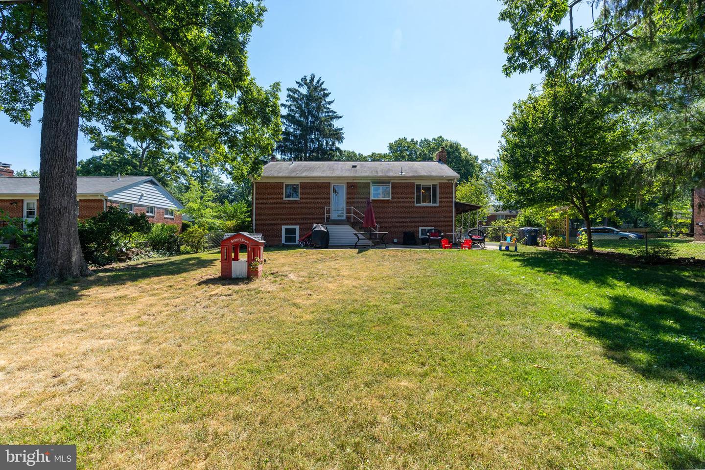 3252 HOLLY HILL DR, FALLS CHURCH, Virginia 22042, 4 Bedrooms Bedrooms, ,1 BathroomBathrooms,Residential,For sale,3252 HOLLY HILL DR,VAFX2275086 MLS # VAFX2275086 3252 HOLLY HILL DR, FALLS CHURCH, Virginia 22042, 4 Bedrooms Bedrooms, ,1 BathroomBathrooms,Residential,For sale,3252 HOLLY HILL DR,VAFX2275086 MLS # VAFX2275086