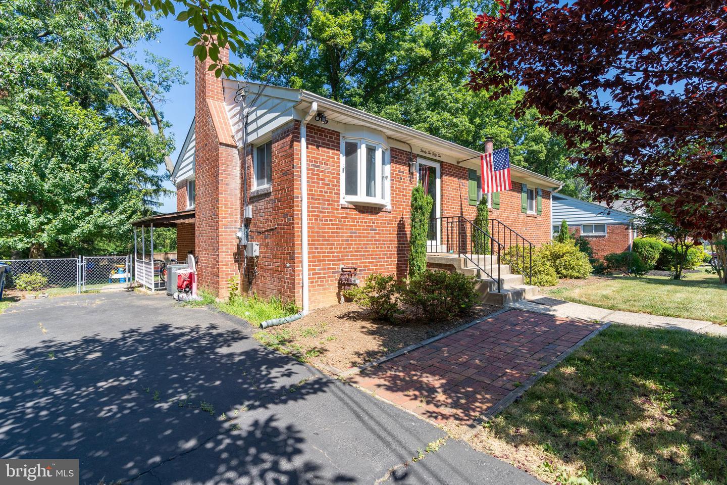 3252 HOLLY HILL DR, FALLS CHURCH, Virginia 22042, 4 Bedrooms Bedrooms, ,1 BathroomBathrooms,Residential,For sale,3252 HOLLY HILL DR,VAFX2275086 MLS # VAFX2275086 3252 HOLLY HILL DR, FALLS CHURCH, Virginia 22042, 4 Bedrooms Bedrooms, ,1 BathroomBathrooms,Residential,For sale,3252 HOLLY HILL DR,VAFX2275086 MLS # VAFX2275086