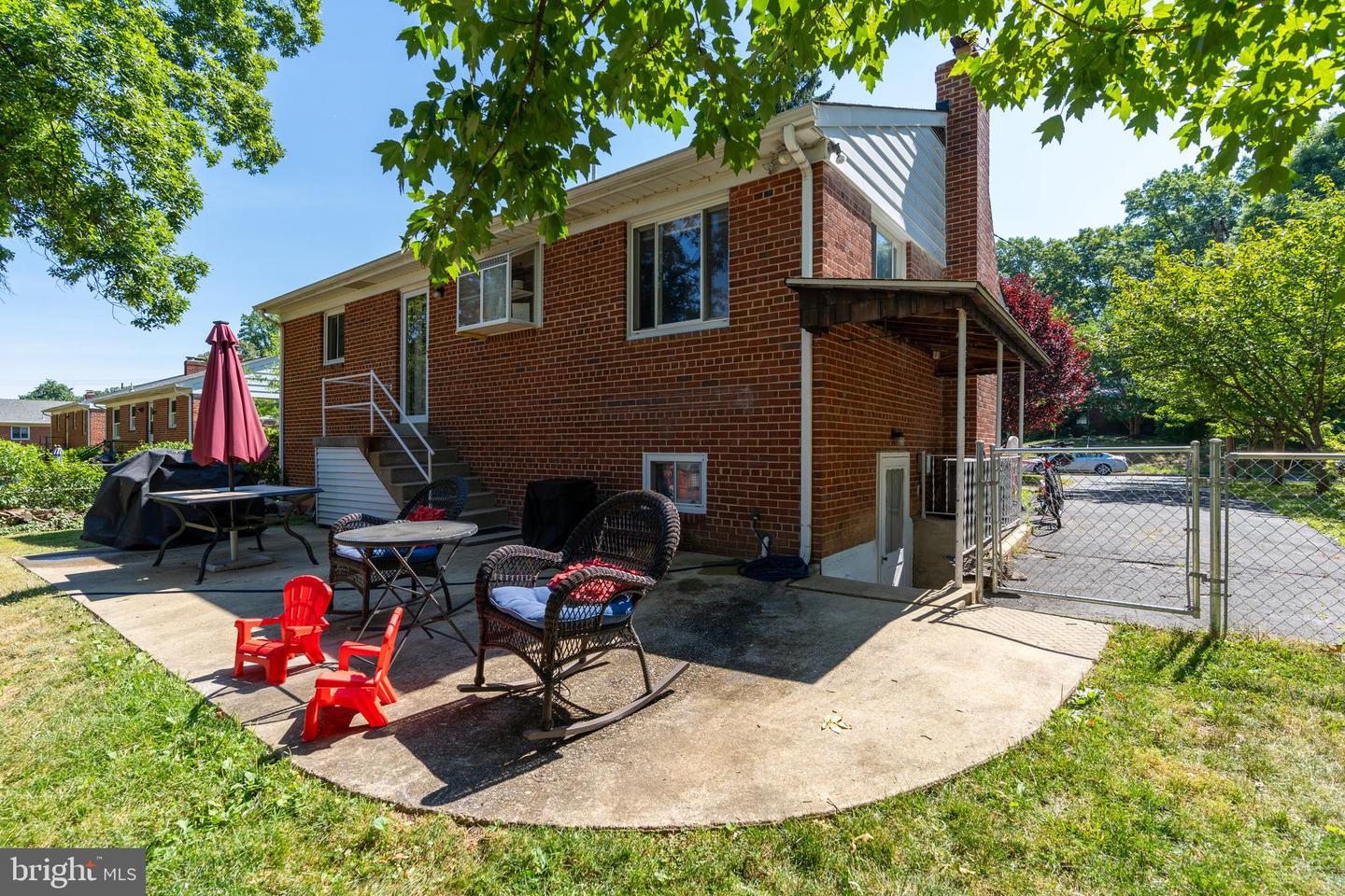3252 HOLLY HILL DR, FALLS CHURCH, Virginia 22042, 4 Bedrooms Bedrooms, ,1 BathroomBathrooms,Residential,For sale,3252 HOLLY HILL DR,VAFX2275086 MLS # VAFX2275086 3252 HOLLY HILL DR, FALLS CHURCH, Virginia 22042, 4 Bedrooms Bedrooms, ,1 BathroomBathrooms,Residential,For sale,3252 HOLLY HILL DR,VAFX2275086 MLS # VAFX2275086