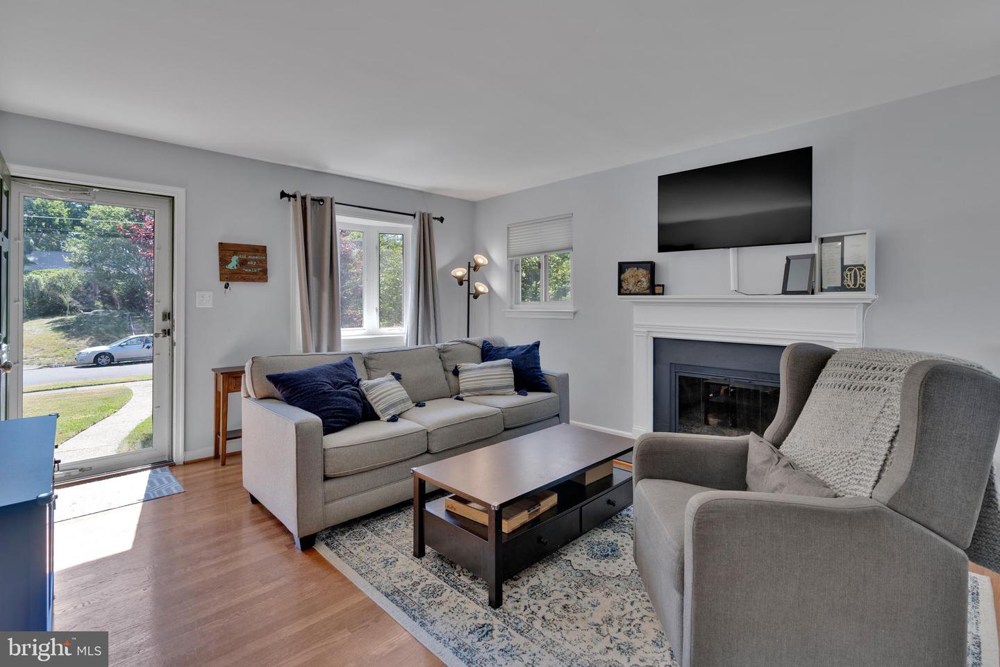 3252 HOLLY HILL DR, FALLS CHURCH, Virginia 22042, 4 Bedrooms Bedrooms, ,1 BathroomBathrooms,Residential,For sale,3252 HOLLY HILL DR,VAFX2275086 MLS # VAFX2275086 3252 HOLLY HILL DR, FALLS CHURCH, Virginia 22042, 4 Bedrooms Bedrooms, ,1 BathroomBathrooms,Residential,For sale,3252 HOLLY HILL DR,VAFX2275086 MLS # VAFX2275086