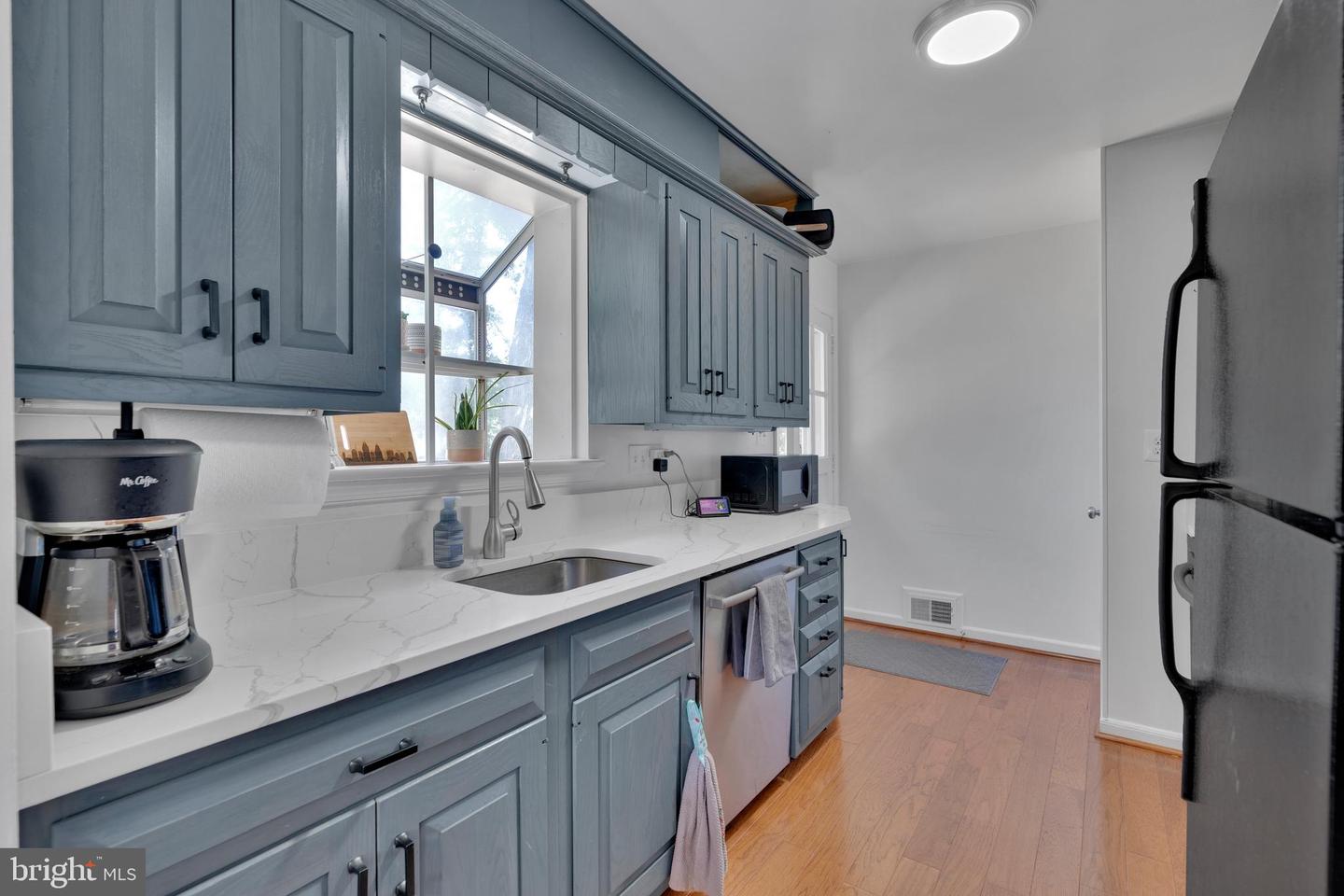 3252 HOLLY HILL DR, FALLS CHURCH, Virginia 22042, 4 Bedrooms Bedrooms, ,1 BathroomBathrooms,Residential,For sale,3252 HOLLY HILL DR,VAFX2275086 MLS # VAFX2275086 3252 HOLLY HILL DR, FALLS CHURCH, Virginia 22042, 4 Bedrooms Bedrooms, ,1 BathroomBathrooms,Residential,For sale,3252 HOLLY HILL DR,VAFX2275086 MLS # VAFX2275086
