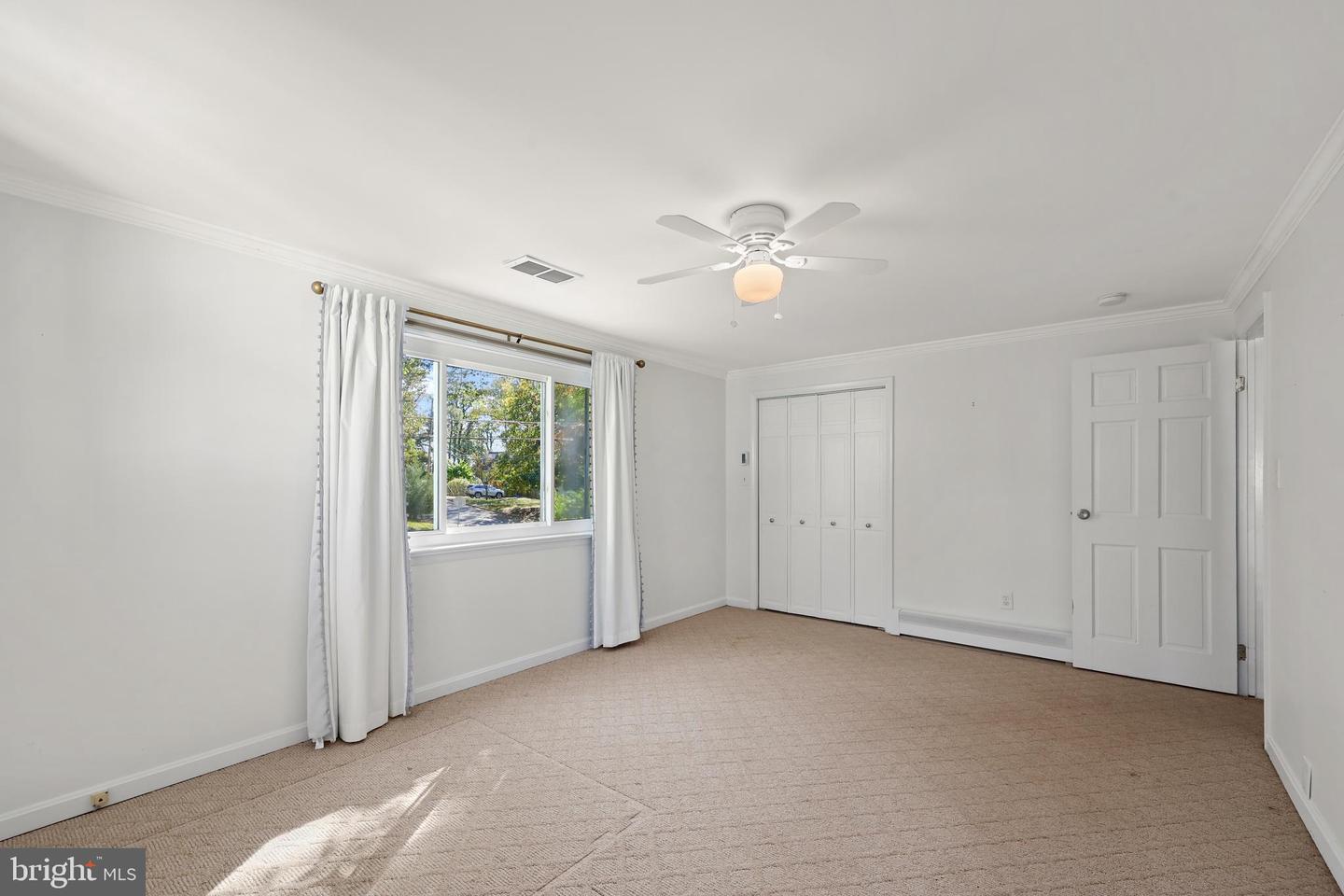 3016 WOODLAWN AVE, FALLS CHURCH, Virginia 22042, 5 Bedrooms Bedrooms, ,3 BathroomsBathrooms,Residential,For sale,3016 WOODLAWN AVE,VAFX2275096 MLS # VAFX2275096 3016 WOODLAWN AVE, FALLS CHURCH, Virginia 22042, 5 Bedrooms Bedrooms, ,3 BathroomsBathrooms,Residential,For sale,3016 WOODLAWN AVE,VAFX2275096 MLS # VAFX2275096