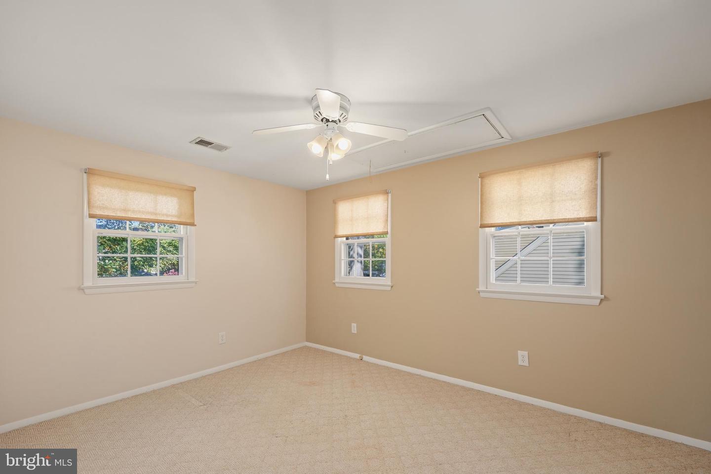 3016 WOODLAWN AVE, FALLS CHURCH, Virginia 22042, 5 Bedrooms Bedrooms, ,3 BathroomsBathrooms,Residential,For sale,3016 WOODLAWN AVE,VAFX2275096 MLS # VAFX2275096 3016 WOODLAWN AVE, FALLS CHURCH, Virginia 22042, 5 Bedrooms Bedrooms, ,3 BathroomsBathrooms,Residential,For sale,3016 WOODLAWN AVE,VAFX2275096 MLS # VAFX2275096