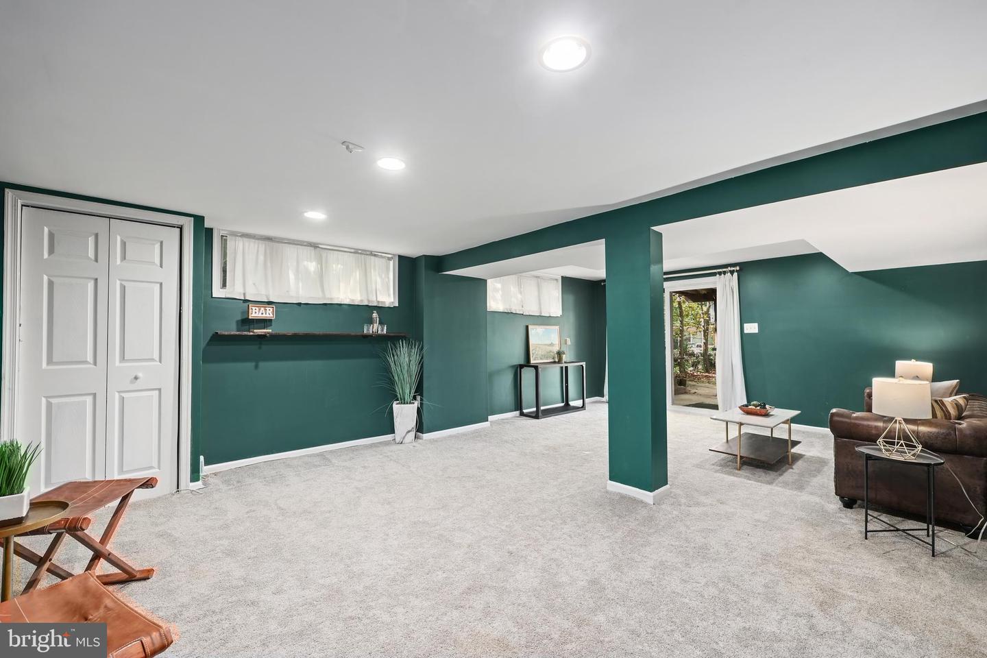 3016 WOODLAWN AVE, FALLS CHURCH, Virginia 22042, 5 Bedrooms Bedrooms, ,3 BathroomsBathrooms,Residential,For sale,3016 WOODLAWN AVE,VAFX2275096 MLS # VAFX2275096 3016 WOODLAWN AVE, FALLS CHURCH, Virginia 22042, 5 Bedrooms Bedrooms, ,3 BathroomsBathrooms,Residential,For sale,3016 WOODLAWN AVE,VAFX2275096 MLS # VAFX2275096