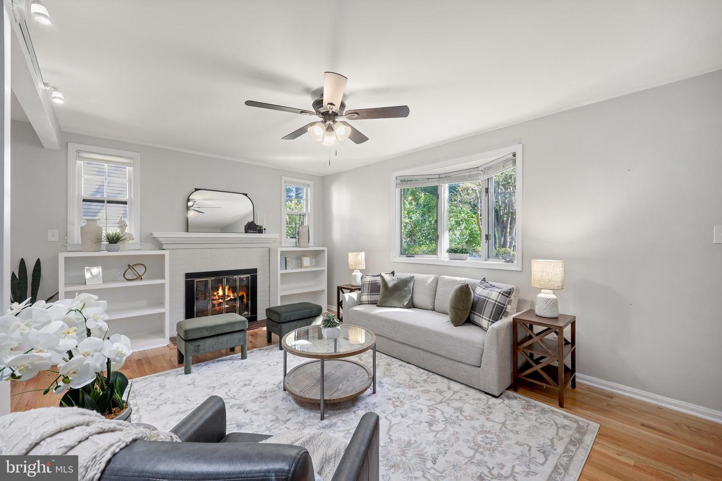 3016 WOODLAWN AVE, FALLS CHURCH, Virginia 22042, 5 Bedrooms Bedrooms, ,3 BathroomsBathrooms,Residential,For sale,3016 WOODLAWN AVE,VAFX2275096 MLS # VAFX2275096 3016 WOODLAWN AVE, FALLS CHURCH, Virginia 22042, 5 Bedrooms Bedrooms, ,3 BathroomsBathrooms,Residential,For sale,3016 WOODLAWN AVE,VAFX2275096 MLS # VAFX2275096