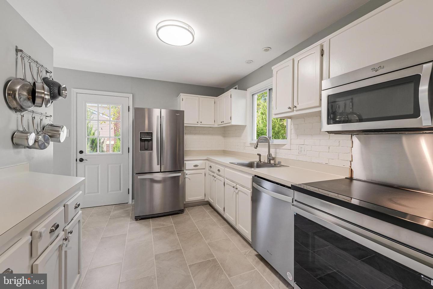 14714 CRANOKE ST, CENTREVILLE, Virginia 20120, 3 Bedrooms Bedrooms, ,2 BathroomsBathrooms,Residential,For sale,14714 CRANOKE ST,VAFX2275124 MLS # VAFX2275124 14714 CRANOKE ST, CENTREVILLE, Virginia 20120, 3 Bedrooms Bedrooms, ,2 BathroomsBathrooms,Residential,For sale,14714 CRANOKE ST,VAFX2275124 MLS # VAFX2275124