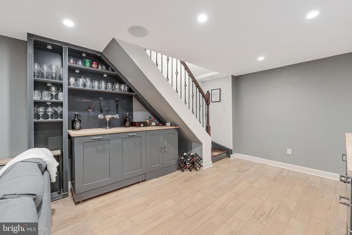 14714 CRANOKE ST, CENTREVILLE, Virginia 20120, 3 Bedrooms Bedrooms, ,2 BathroomsBathrooms,Residential,For sale,14714 CRANOKE ST,VAFX2275124 MLS # VAFX2275124 14714 CRANOKE ST, CENTREVILLE, Virginia 20120, 3 Bedrooms Bedrooms, ,2 BathroomsBathrooms,Residential,For sale,14714 CRANOKE ST,VAFX2275124 MLS # VAFX2275124