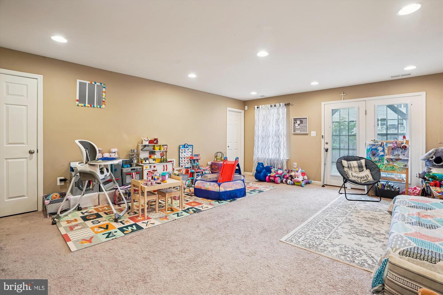 6804 BRYSON CIR, HAYMARKET, Virginia 20169, 3 Bedrooms Bedrooms, ,3 BathroomsBathrooms,Residential,For sale,6804 BRYSON CIR,VAPW2106298 MLS # VAPW2106298 6804 BRYSON CIR, HAYMARKET, Virginia 20169, 3 Bedrooms Bedrooms, ,3 BathroomsBathrooms,Residential,For sale,6804 BRYSON CIR,VAPW2106298 MLS # VAPW2106298