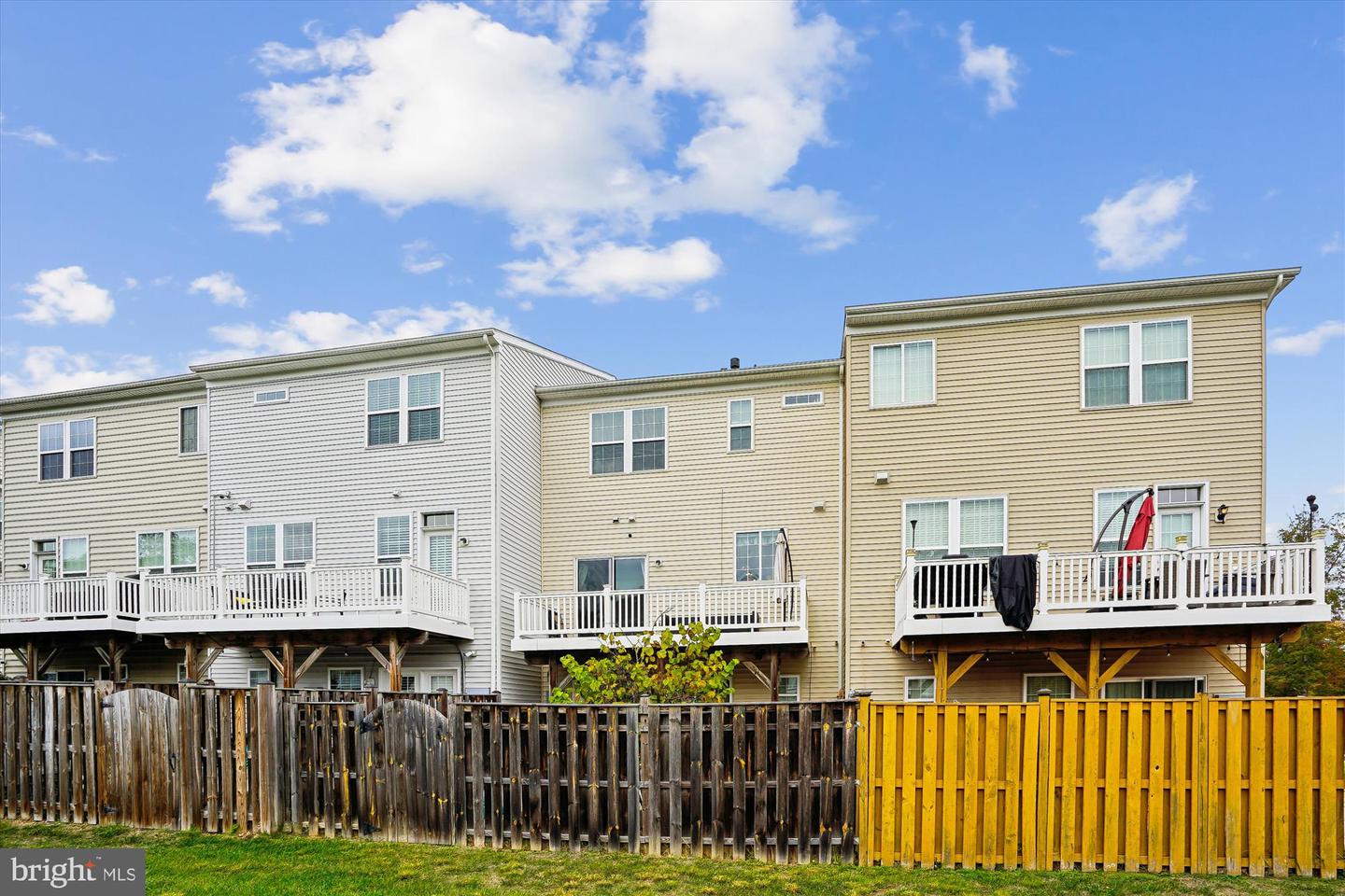 6804 BRYSON CIR, HAYMARKET, Virginia 20169, 3 Bedrooms Bedrooms, ,3 BathroomsBathrooms,Residential,For sale,6804 BRYSON CIR,VAPW2106298 MLS # VAPW2106298 6804 BRYSON CIR, HAYMARKET, Virginia 20169, 3 Bedrooms Bedrooms, ,3 BathroomsBathrooms,Residential,For sale,6804 BRYSON CIR,VAPW2106298 MLS # VAPW2106298