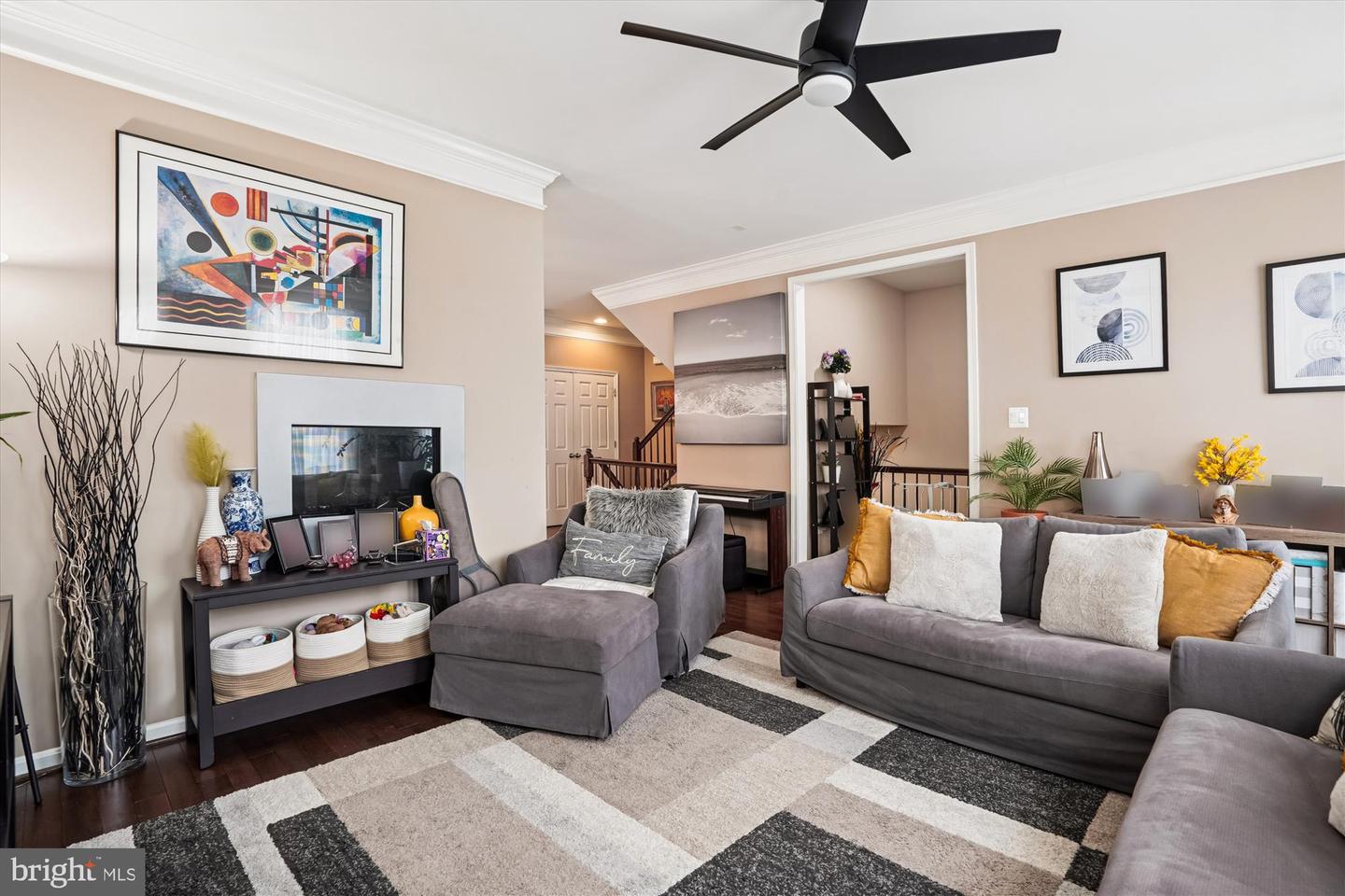 6804 BRYSON CIR, HAYMARKET, Virginia 20169, 3 Bedrooms Bedrooms, ,3 BathroomsBathrooms,Residential,For sale,6804 BRYSON CIR,VAPW2106298 MLS # VAPW2106298 6804 BRYSON CIR, HAYMARKET, Virginia 20169, 3 Bedrooms Bedrooms, ,3 BathroomsBathrooms,Residential,For sale,6804 BRYSON CIR,VAPW2106298 MLS # VAPW2106298