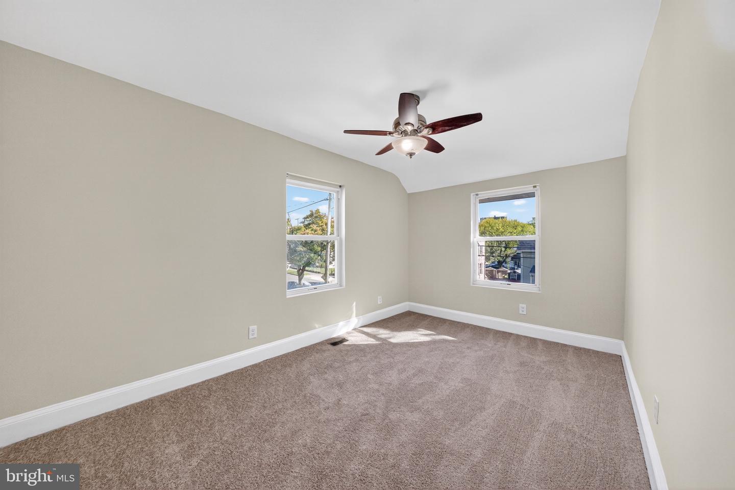 4642 HAYES ST NE, WASHINGTON, District Of Columbia 20019, 3 Bedrooms Bedrooms, 4 Rooms Rooms,1 BathroomBathrooms,Residential,For sale,4642 HAYES ST NE,DCDC2227716 MLS # DCDC2227716 4642 HAYES ST NE, WASHINGTON, District Of Columbia 20019, 3 Bedrooms Bedrooms, 4 Rooms Rooms,1 BathroomBathrooms,Residential,For sale,4642 HAYES ST NE,DCDC2227716 MLS # DCDC2227716