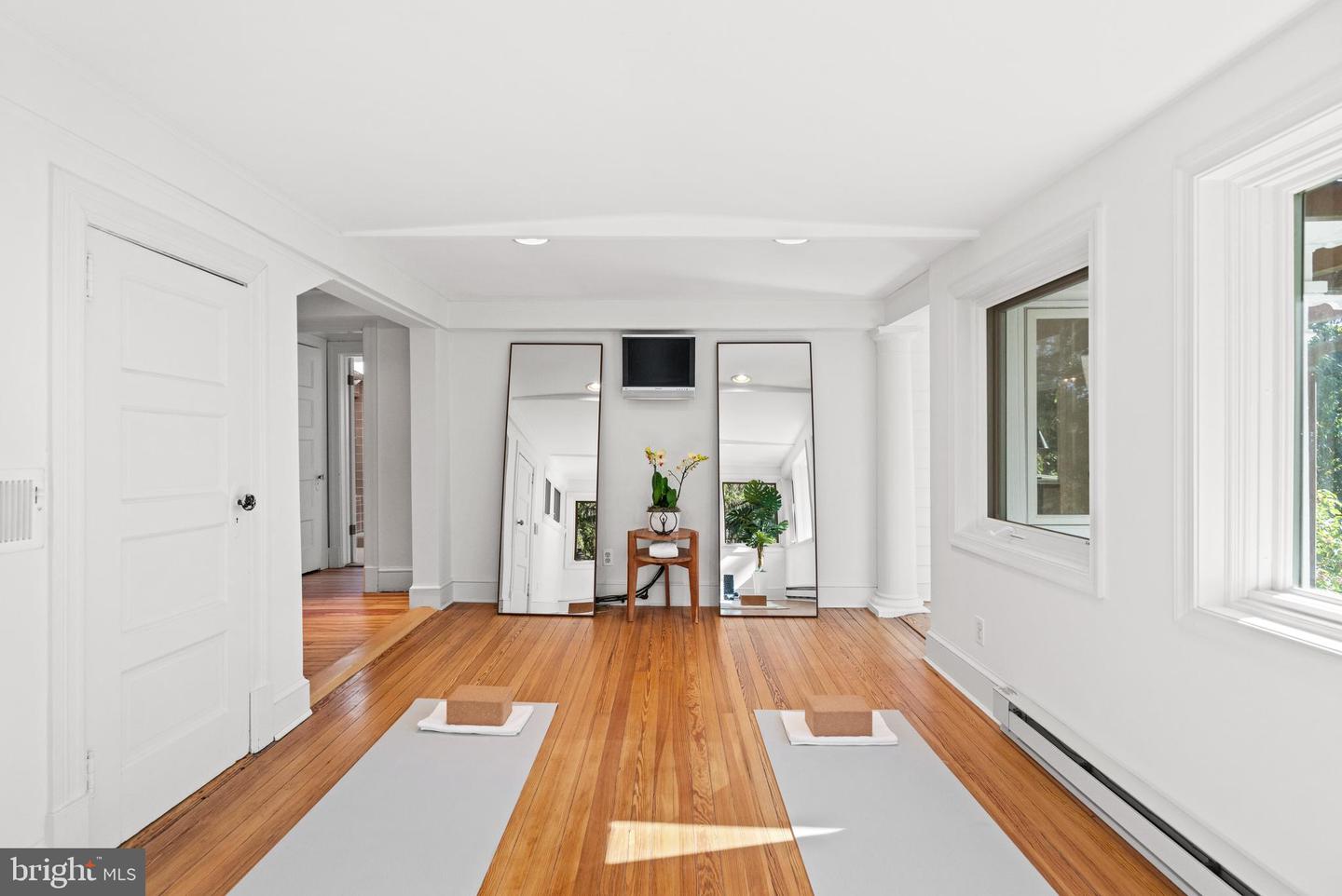 3214 NEWARK ST NW, WASHINGTON, District Of Columbia 20008, 5 Bedrooms Bedrooms, ,3 BathroomsBathrooms,Residential,For sale,3214 NEWARK ST NW,DCDC2227632 MLS # DCDC2227632 3214 NEWARK ST NW, WASHINGTON, District Of Columbia 20008, 5 Bedrooms Bedrooms, ,3 BathroomsBathrooms,Residential,For sale,3214 NEWARK ST NW,DCDC2227632 MLS # DCDC2227632