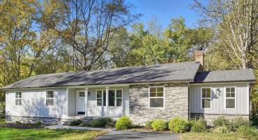 8012 FLIPPO DR, FREDERICKSBURG, Virginia 22408, 3 Bedrooms Bedrooms, ,2 BathroomsBathrooms,Residential,For sale,8012 FLIPPO DR,VASP2037050 MLS # VASP2037050