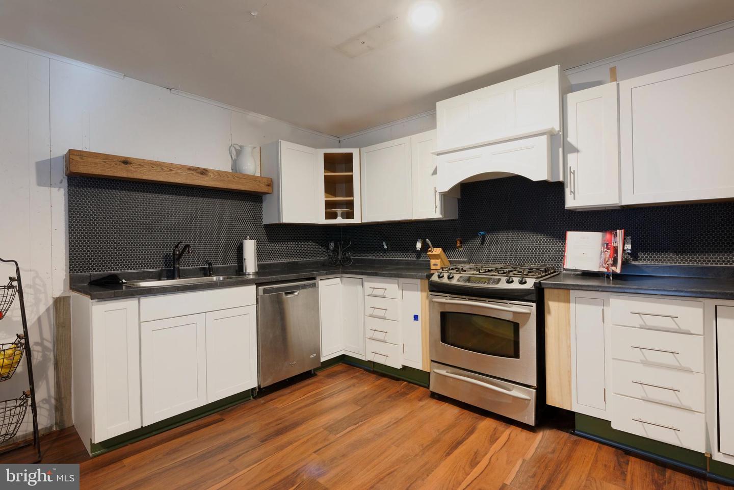 1709 NORTH POES RD, FLINT HILL, Virginia 22627, 3 Bedrooms Bedrooms, 9 Rooms Rooms,2 BathroomsBathrooms,Residential,For sale,1709 NORTH POES RD,VARP2002346 MLS # VARP2002346 1709 NORTH POES RD, FLINT HILL, Virginia 22627, 3 Bedrooms Bedrooms, 9 Rooms Rooms,2 BathroomsBathrooms,Residential,For sale,1709 NORTH POES RD,VARP2002346 MLS # VARP2002346