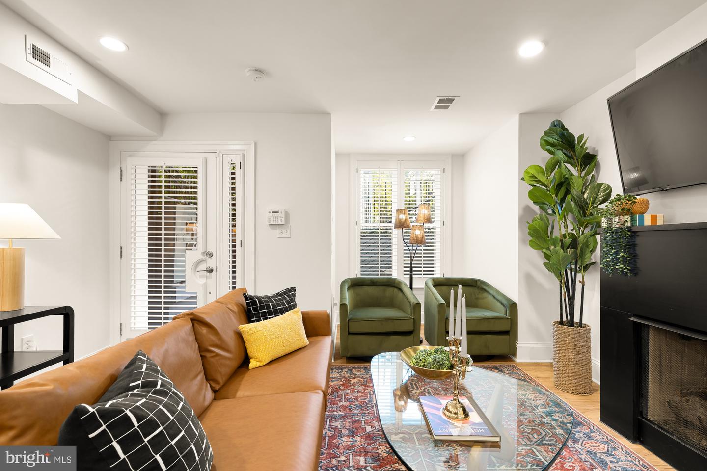 1523 1ST ST NW #A, WASHINGTON, District Of Columbia 20001, 1 Bedroom Bedrooms, ,1 BathroomBathrooms,Residential,For sale,1523 1ST ST NW #A,DCDC2227870 MLS # DCDC2227870