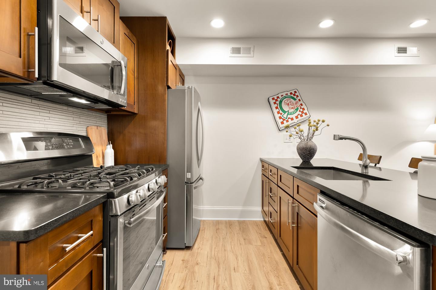 1523 1ST ST NW #A, WASHINGTON, District Of Columbia 20001, 1 Bedroom Bedrooms, ,1 BathroomBathrooms,Residential,For sale,1523 1ST ST NW #A,DCDC2227870 MLS # DCDC2227870