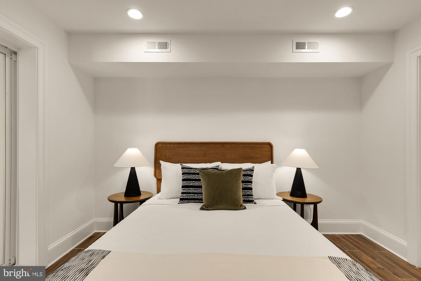 1523 1ST ST NW #A, WASHINGTON, District Of Columbia 20001, 1 Bedroom Bedrooms, ,1 BathroomBathrooms,Residential,For sale,1523 1ST ST NW #A,DCDC2227870 MLS # DCDC2227870