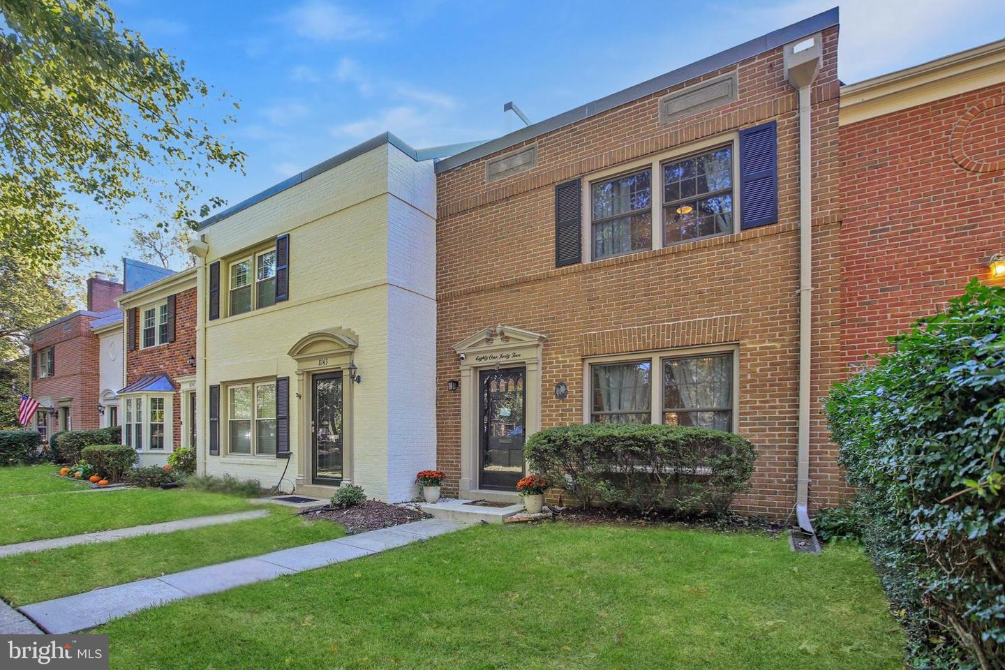 8145 CARRLEIGH PKWY, SPRINGFIELD, Virginia 22152, 2 Bedrooms Bedrooms, ,1 BathroomBathrooms,Residential,For sale,8145 CARRLEIGH PKWY,VAFX2275260 MLS # VAFX2275260 8145 CARRLEIGH PKWY, SPRINGFIELD, Virginia 22152, 2 Bedrooms Bedrooms, ,1 BathroomBathrooms,Residential,For sale,8145 CARRLEIGH PKWY,VAFX2275260 MLS # VAFX2275260