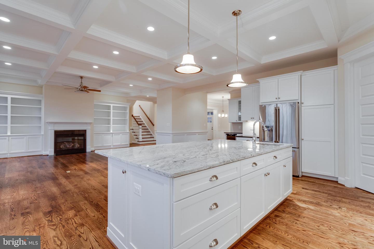 801 MEADOW LN SW, VIENNA, Virginia 22180, 6 Bedrooms Bedrooms, ,6 BathroomsBathrooms,Residential,For sale,801 MEADOW LN SW,VAFX2275326 MLS # VAFX2275326 801 MEADOW LN SW, VIENNA, Virginia 22180, 6 Bedrooms Bedrooms, ,6 BathroomsBathrooms,Residential,For sale,801 MEADOW LN SW,VAFX2275326 MLS # VAFX2275326