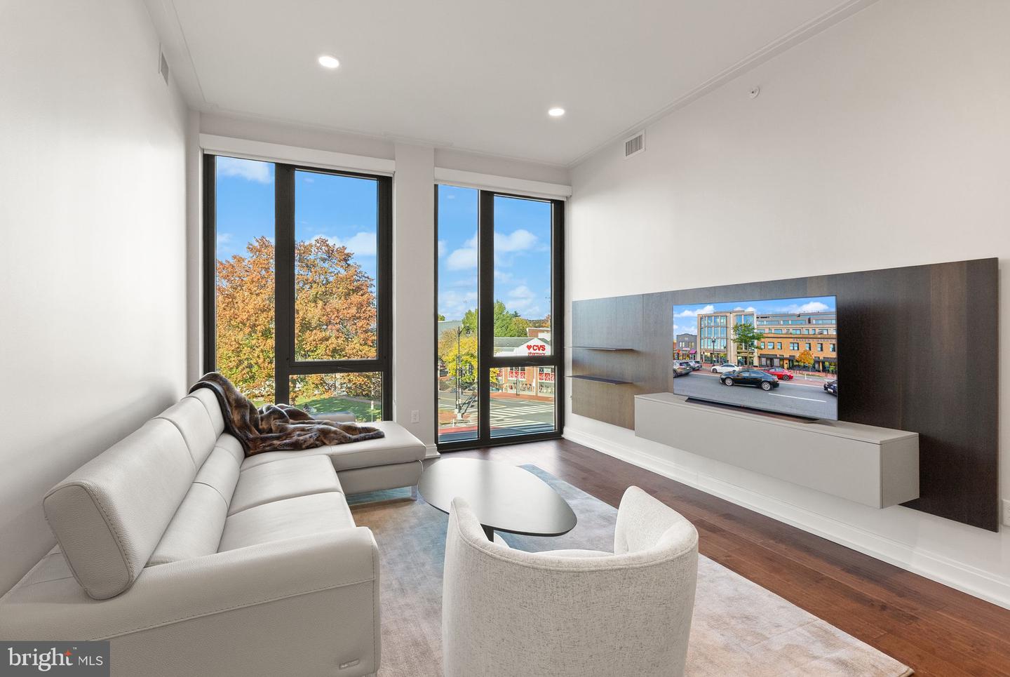 1111 PENNSYLVANIA AVE SE #304, WASHINGTON, District Of Columbia 20003, 2 Bedrooms Bedrooms, ,2 BathroomsBathrooms,Residential,For sale,1111 PENNSYLVANIA AVE SE #304,DCDC2228066 MLS # DCDC2228066