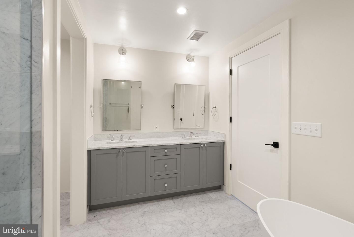 1111 PENNSYLVANIA AVE SE #304, WASHINGTON, District Of Columbia 20003, 2 Bedrooms Bedrooms, ,2 BathroomsBathrooms,Residential,For sale,1111 PENNSYLVANIA AVE SE #304,DCDC2228066 MLS # DCDC2228066 1111 PENNSYLVANIA AVE SE #304, WASHINGTON, District Of Columbia 20003, 2 Bedrooms Bedrooms, ,2 BathroomsBathrooms,Residential,For sale,1111 PENNSYLVANIA AVE SE #304,DCDC2228066 MLS # DCDC2228066