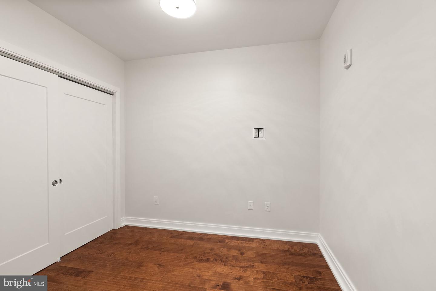 1111 PENNSYLVANIA AVE SE #304, WASHINGTON, District Of Columbia 20003, 2 Bedrooms Bedrooms, ,2 BathroomsBathrooms,Residential,For sale,1111 PENNSYLVANIA AVE SE #304,DCDC2228066 MLS # DCDC2228066 1111 PENNSYLVANIA AVE SE #304, WASHINGTON, District Of Columbia 20003, 2 Bedrooms Bedrooms, ,2 BathroomsBathrooms,Residential,For sale,1111 PENNSYLVANIA AVE SE #304,DCDC2228066 MLS # DCDC2228066