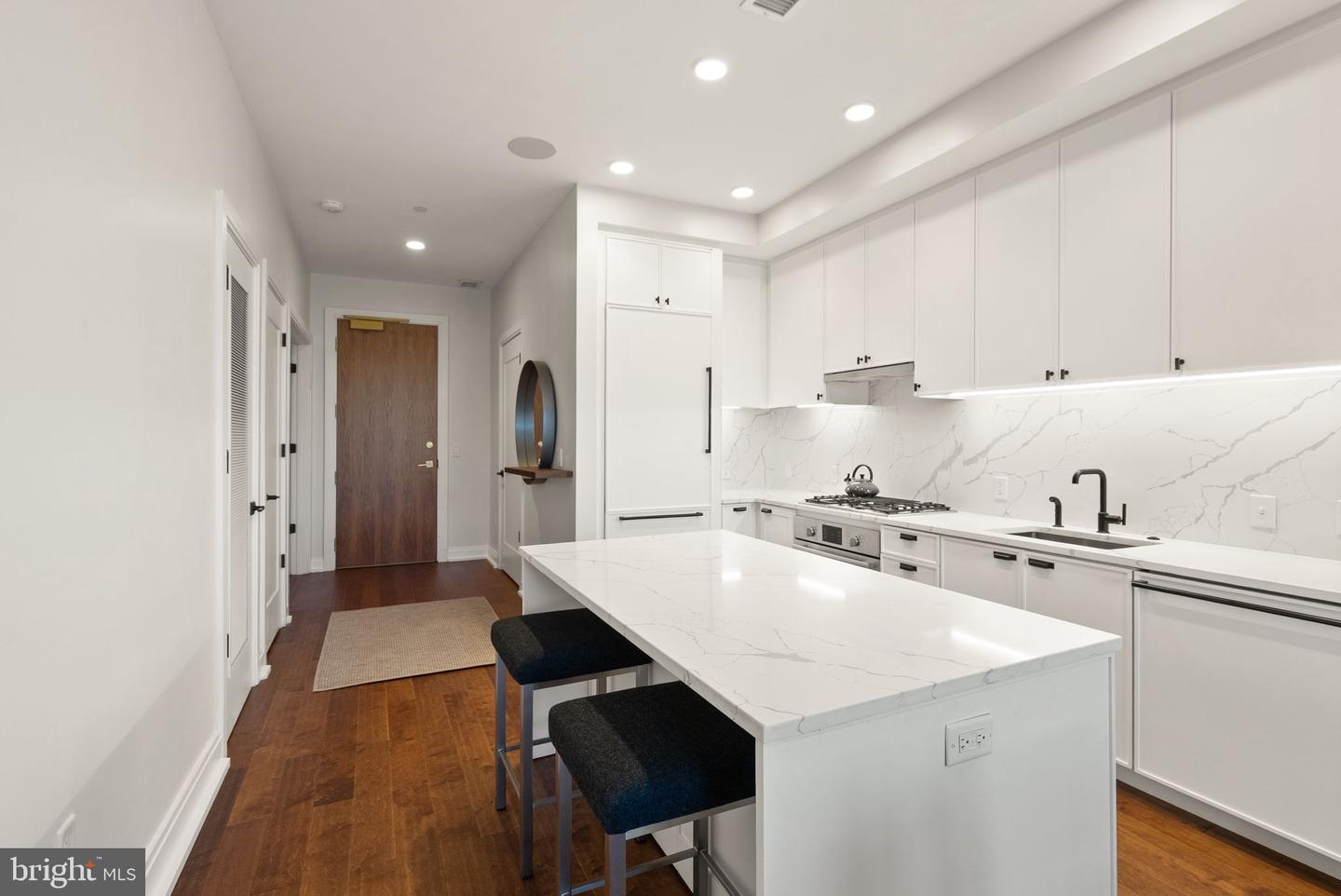 1111 PENNSYLVANIA AVE SE #304, WASHINGTON, District Of Columbia 20003, 2 Bedrooms Bedrooms, ,2 BathroomsBathrooms,Residential,For sale,1111 PENNSYLVANIA AVE SE #304,DCDC2228066 MLS # DCDC2228066 1111 PENNSYLVANIA AVE SE #304, WASHINGTON, District Of Columbia 20003, 2 Bedrooms Bedrooms, ,2 BathroomsBathrooms,Residential,For sale,1111 PENNSYLVANIA AVE SE #304,DCDC2228066 MLS # DCDC2228066