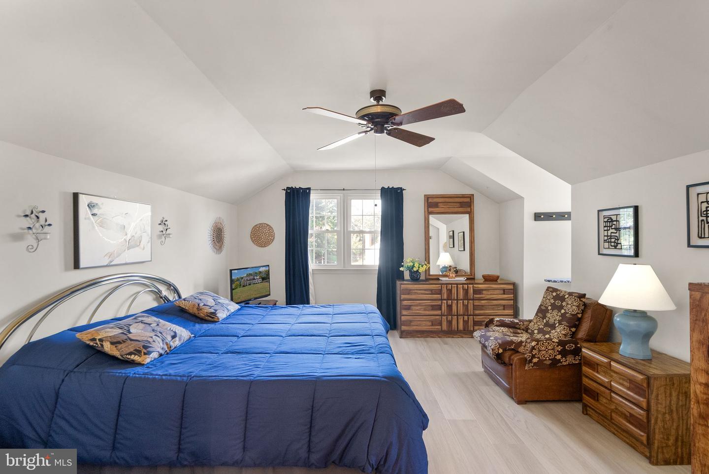 1398 PARK LAKE DR, RESTON, Virginia 20190, 4 Bedrooms Bedrooms, ,3 BathroomsBathrooms,Residential,For sale,1398 PARK LAKE DR,VAFX2275472 MLS # VAFX2275472 1398 PARK LAKE DR, RESTON, Virginia 20190, 4 Bedrooms Bedrooms, ,3 BathroomsBathrooms,Residential,For sale,1398 PARK LAKE DR,VAFX2275472 MLS # VAFX2275472