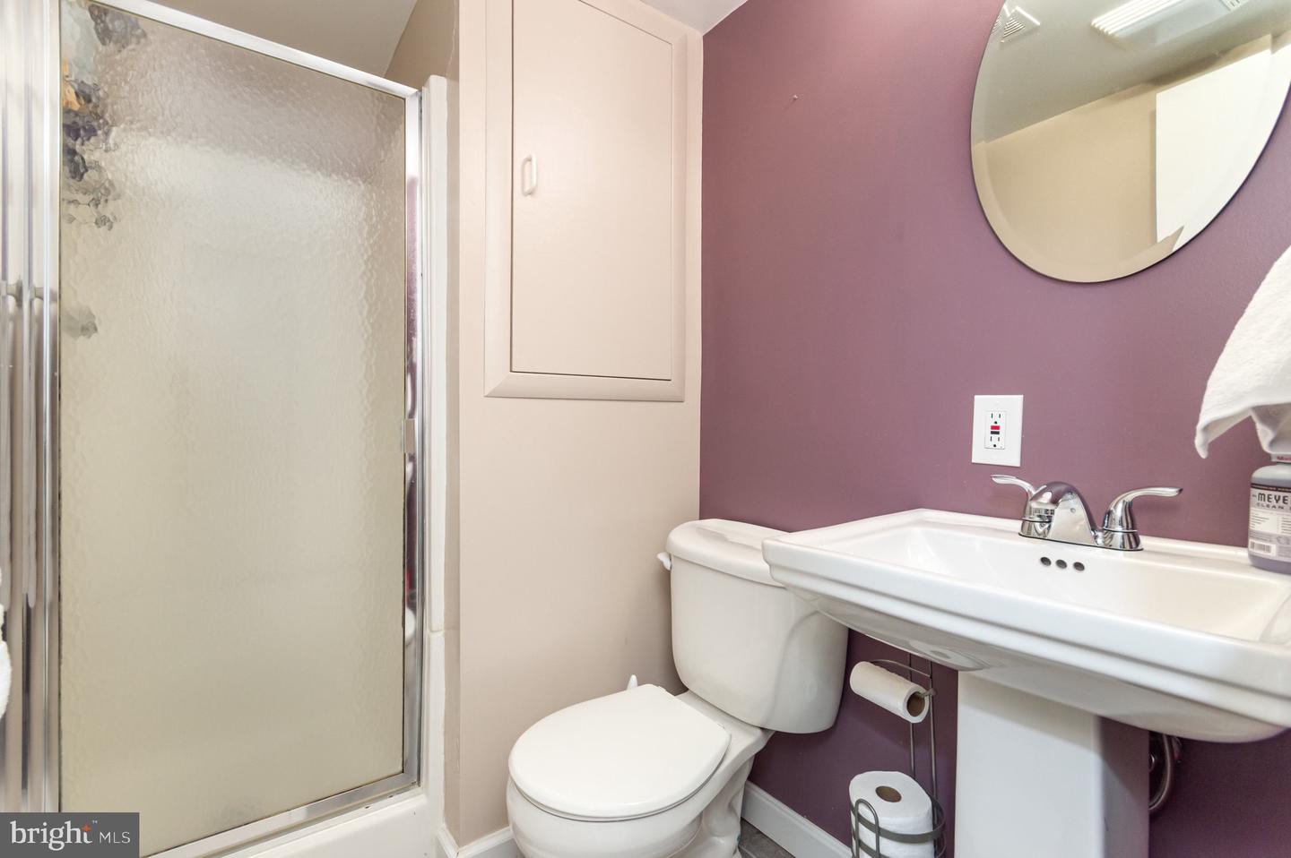 6208 REDWOOD LN, ALEXANDRIA, Virginia 22310, 5 Bedrooms Bedrooms, 11 Rooms Rooms,3 BathroomsBathrooms,Residential,For sale,6208 REDWOOD LN,VAFX2275388 MLS # VAFX2275388 6208 REDWOOD LN, ALEXANDRIA, Virginia 22310, 5 Bedrooms Bedrooms, 11 Rooms Rooms,3 BathroomsBathrooms,Residential,For sale,6208 REDWOOD LN,VAFX2275388 MLS # VAFX2275388