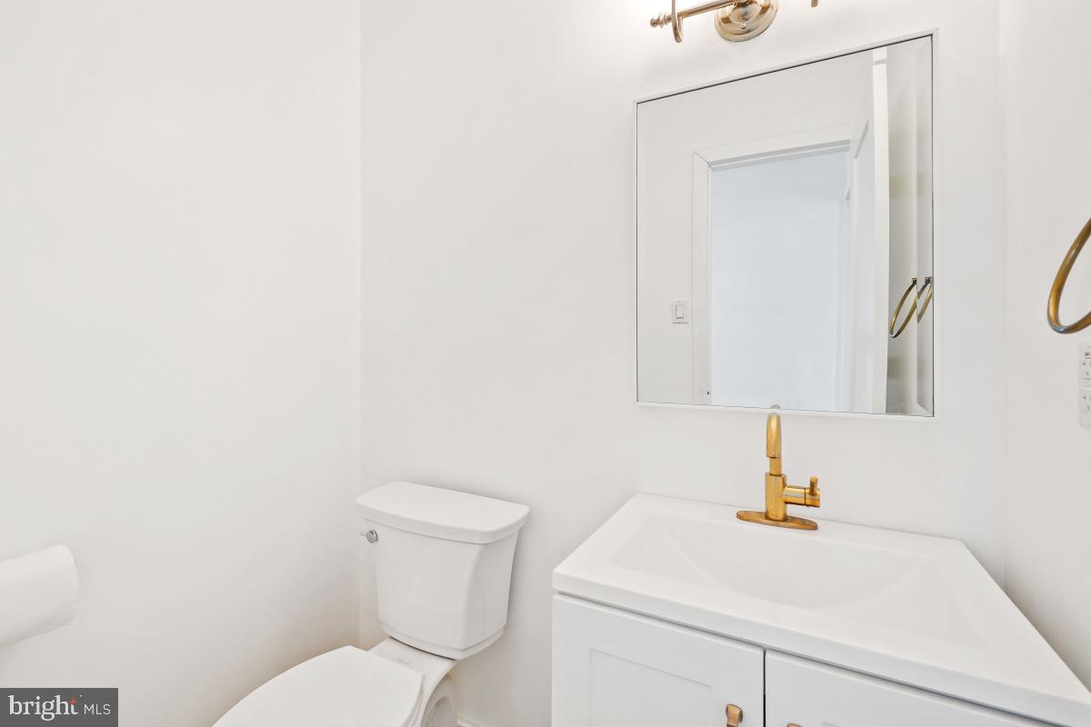 1527 HIDDENBROOK DR, HERNDON, Virginia 20170, 4 Bedrooms Bedrooms, ,2 BathroomsBathrooms,Residential,For sale,1527 HIDDENBROOK DR,VAFX2275406 MLS # VAFX2275406 1527 HIDDENBROOK DR, HERNDON, Virginia 20170, 4 Bedrooms Bedrooms, ,2 BathroomsBathrooms,Residential,For sale,1527 HIDDENBROOK DR,VAFX2275406 MLS # VAFX2275406