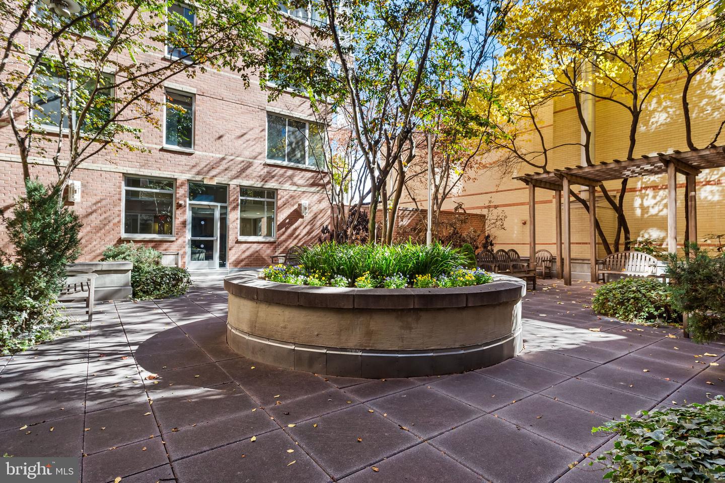 1020 N HIGHLAND ST #621, ARLINGTON, Virginia 22201, 1 Bedroom Bedrooms, ,1 BathroomBathrooms,Residential,For sale,1020 N HIGHLAND ST #621,VAAR2065184 MLS # VAAR2065184 1020 N HIGHLAND ST #621, ARLINGTON, Virginia 22201, 1 Bedroom Bedrooms, ,1 BathroomBathrooms,Residential,For sale,1020 N HIGHLAND ST #621,VAAR2065184 MLS # VAAR2065184