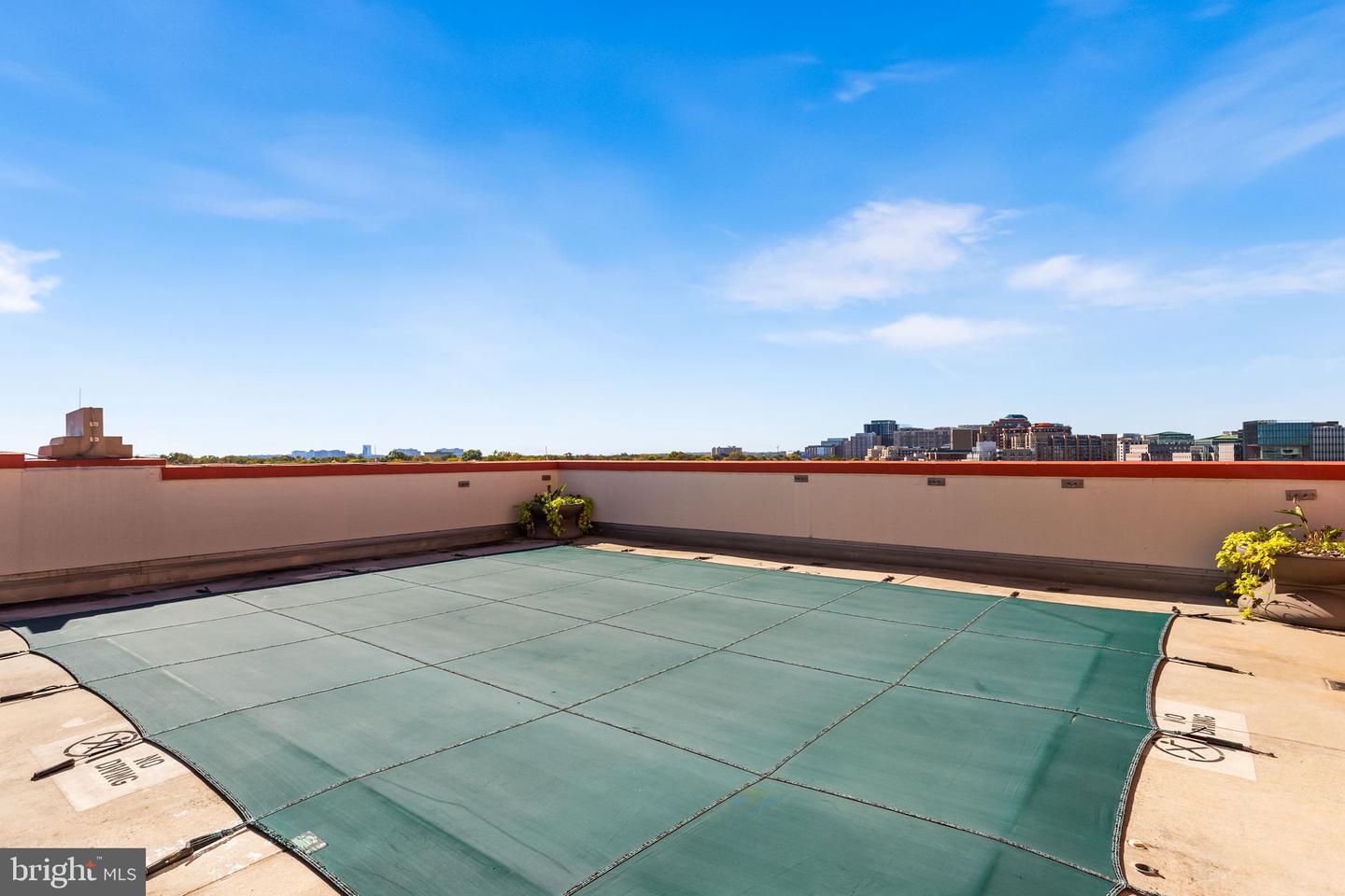 1020 N HIGHLAND ST #621, ARLINGTON, Virginia 22201, 1 Bedroom Bedrooms, ,1 BathroomBathrooms,Residential,For sale,1020 N HIGHLAND ST #621,VAAR2065184 MLS # VAAR2065184 1020 N HIGHLAND ST #621, ARLINGTON, Virginia 22201, 1 Bedroom Bedrooms, ,1 BathroomBathrooms,Residential,For sale,1020 N HIGHLAND ST #621,VAAR2065184 MLS # VAAR2065184