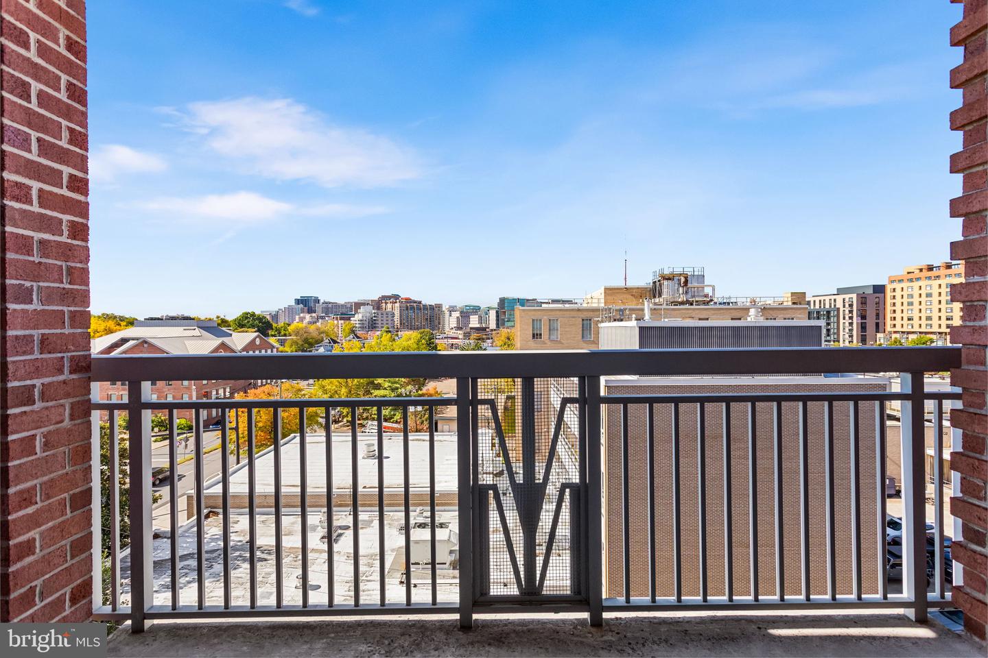 1020 N HIGHLAND ST #621, ARLINGTON, Virginia 22201, 1 Bedroom Bedrooms, ,1 BathroomBathrooms,Residential,For sale,1020 N HIGHLAND ST #621,VAAR2065184 MLS # VAAR2065184 1020 N HIGHLAND ST #621, ARLINGTON, Virginia 22201, 1 Bedroom Bedrooms, ,1 BathroomBathrooms,Residential,For sale,1020 N HIGHLAND ST #621,VAAR2065184 MLS # VAAR2065184
