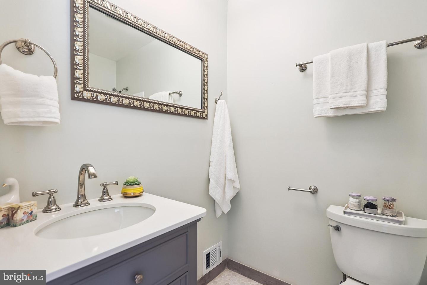 7370 ELDORADO ST, MCLEAN, Virginia 22102, 3 Bedrooms Bedrooms, ,3 BathroomsBathrooms,Residential,For sale,7370 ELDORADO ST,VAFX2275420 MLS # VAFX2275420 7370 ELDORADO ST, MCLEAN, Virginia 22102, 3 Bedrooms Bedrooms, ,3 BathroomsBathrooms,Residential,For sale,7370 ELDORADO ST,VAFX2275420 MLS # VAFX2275420