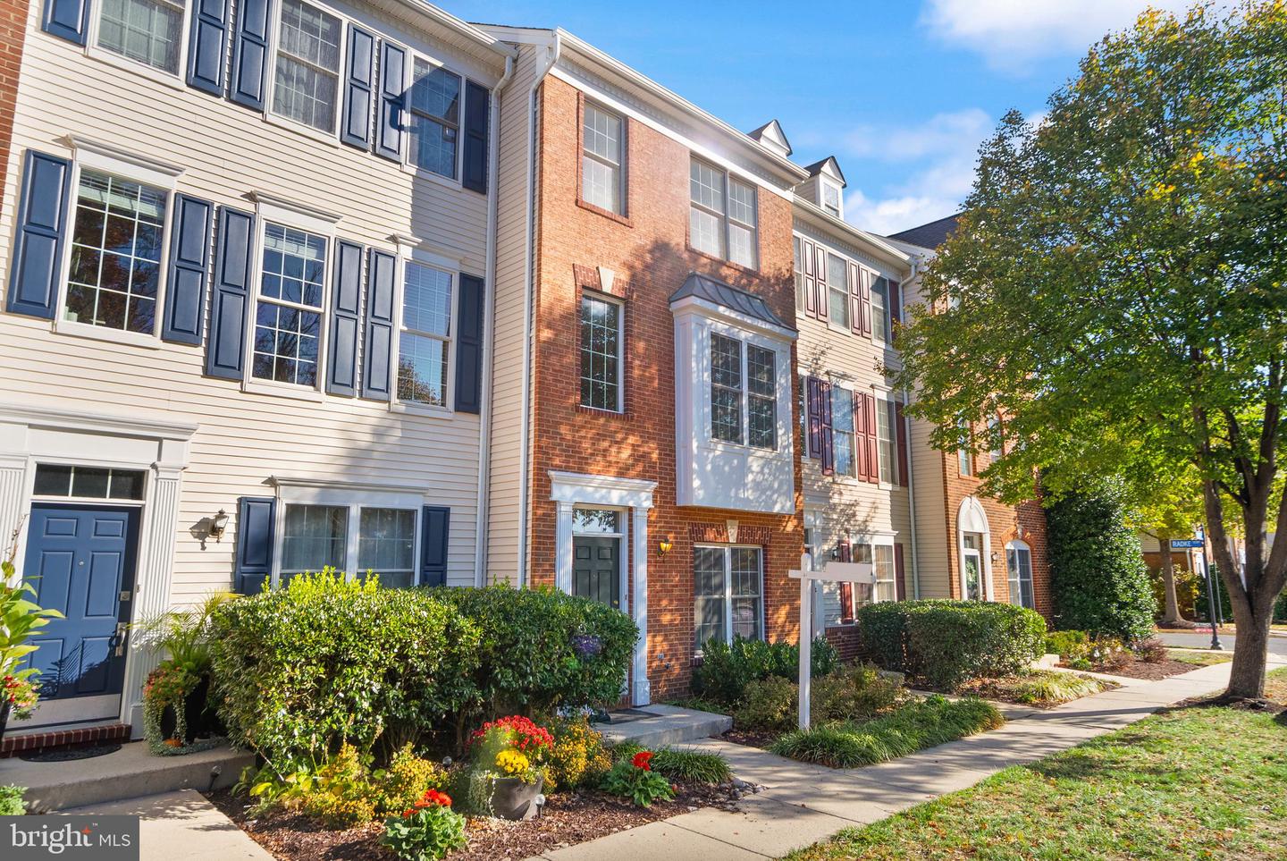 42769 ATCHISON TER, CHANTILLY, Virginia 20152, 4 Bedrooms Bedrooms, ,2 BathroomsBathrooms,Residential,For sale,42769 ATCHISON TER,VALO2109364 MLS # VALO2109364 42769 ATCHISON TER, CHANTILLY, Virginia 20152, 4 Bedrooms Bedrooms, ,2 BathroomsBathrooms,Residential,For sale,42769 ATCHISON TER,VALO2109364 MLS # VALO2109364