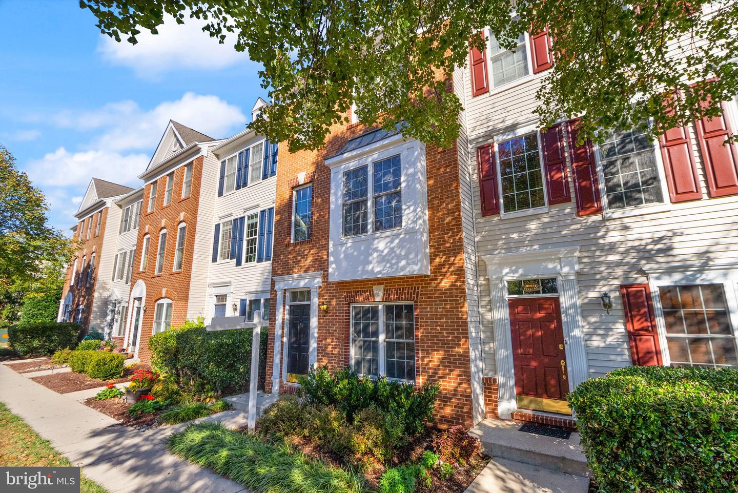 42769 ATCHISON TER, CHANTILLY, Virginia 20152, 4 Bedrooms Bedrooms, ,2 BathroomsBathrooms,Residential,For sale,42769 ATCHISON TER,VALO2109364 MLS # VALO2109364 42769 ATCHISON TER, CHANTILLY, Virginia 20152, 4 Bedrooms Bedrooms, ,2 BathroomsBathrooms,Residential,For sale,42769 ATCHISON TER,VALO2109364 MLS # VALO2109364