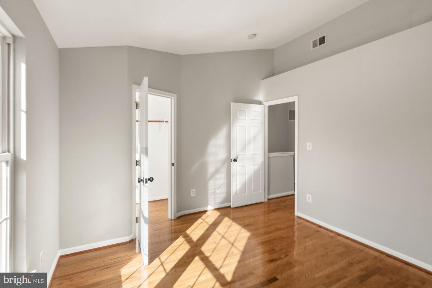 42769 ATCHISON TER, CHANTILLY, Virginia 20152, 4 Bedrooms Bedrooms, ,2 BathroomsBathrooms,Residential,For sale,42769 ATCHISON TER,VALO2109364 MLS # VALO2109364 42769 ATCHISON TER, CHANTILLY, Virginia 20152, 4 Bedrooms Bedrooms, ,2 BathroomsBathrooms,Residential,For sale,42769 ATCHISON TER,VALO2109364 MLS # VALO2109364