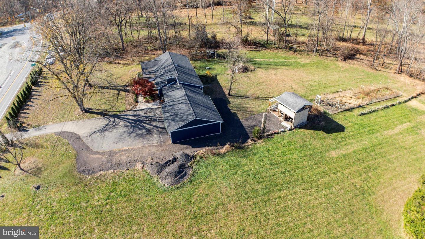 15485 BERLIN TPKE, PURCELLVILLE, Virginia 20132, 3 Bedrooms Bedrooms, 10 Rooms Rooms,2 BathroomsBathrooms,Residential,For sale,15485 BERLIN TPKE,VALO2109388 MLS # VALO2109388