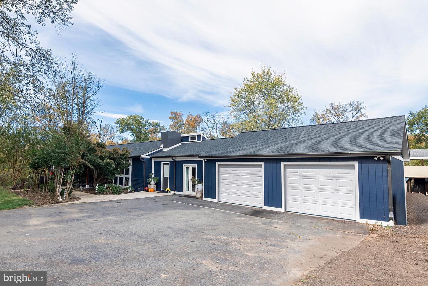 15485 BERLIN TPKE, PURCELLVILLE, Virginia 20132, 3 Bedrooms Bedrooms, 10 Rooms Rooms,2 BathroomsBathrooms,Residential,For sale,15485 BERLIN TPKE,VALO2109388 MLS # VALO2109388