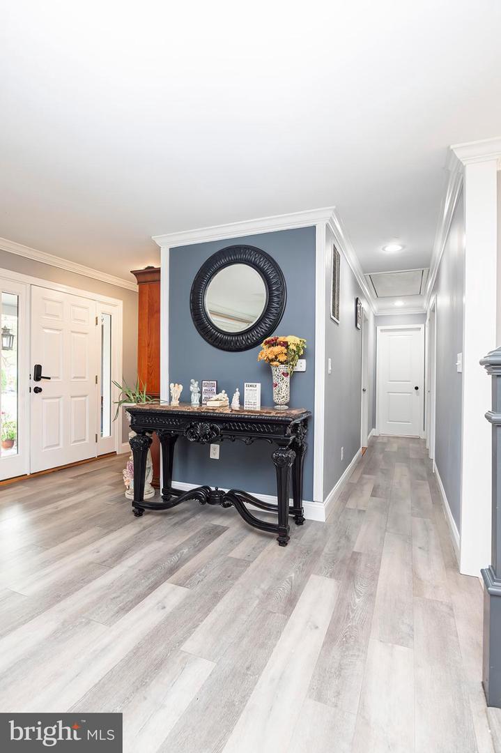 15485 BERLIN TPKE, PURCELLVILLE, Virginia 20132, 3 Bedrooms Bedrooms, 10 Rooms Rooms,2 BathroomsBathrooms,Residential,For sale,15485 BERLIN TPKE,VALO2109388 MLS # VALO2109388