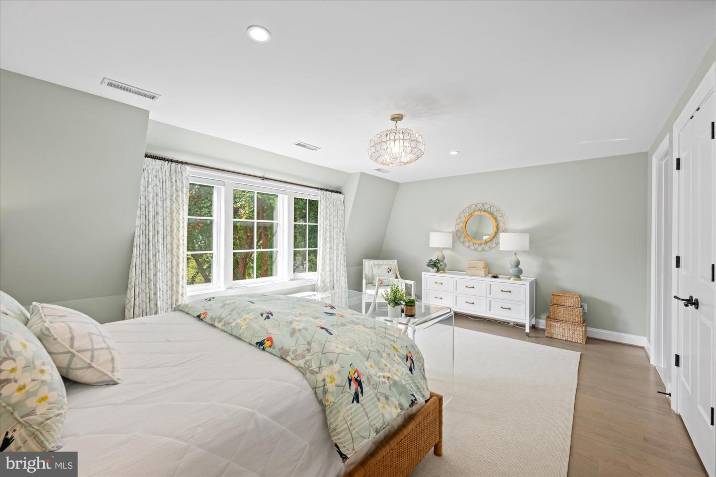 3723 RESERVOIR RD NW, WASHINGTON, District Of Columbia 20007, 5 Bedrooms Bedrooms, ,5 BathroomsBathrooms,Residential,For sale,3723 RESERVOIR RD NW,DCDC2228136 MLS # DCDC2228136 3723 RESERVOIR RD NW, WASHINGTON, District Of Columbia 20007, 5 Bedrooms Bedrooms, ,5 BathroomsBathrooms,Residential,For sale,3723 RESERVOIR RD NW,DCDC2228136 MLS # DCDC2228136