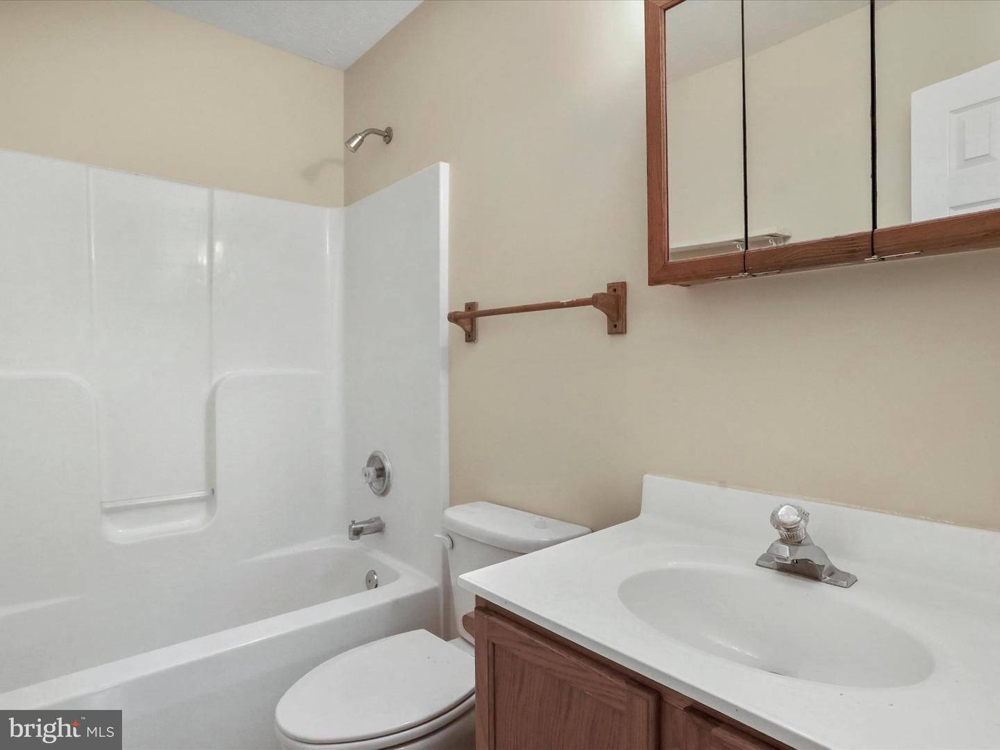 89 PIN OAK RD, FRONT ROYAL, Virginia 22630, 2 Bedrooms Bedrooms, ,2 BathroomsBathrooms,Residential,For sale,89 PIN OAK RD,VAWR2012612 MLS # VAWR2012612 89 PIN OAK RD, FRONT ROYAL, Virginia 22630, 2 Bedrooms Bedrooms, ,2 BathroomsBathrooms,Residential,For sale,89 PIN OAK RD,VAWR2012612 MLS # VAWR2012612