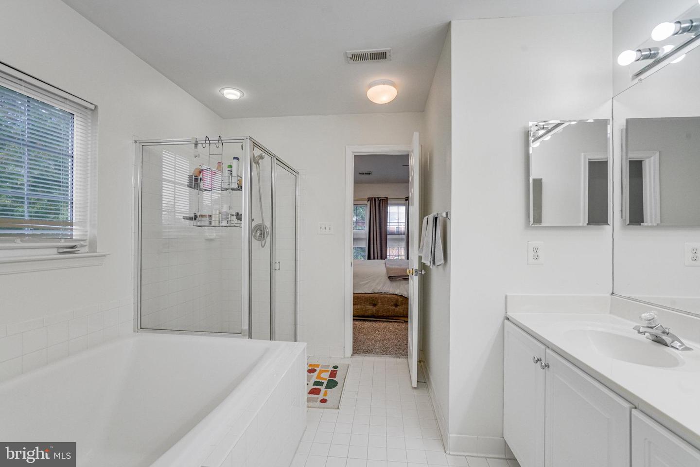 3444 WASHINGTON DR, FALLS CHURCH, Virginia 22041, 4 Bedrooms Bedrooms, ,3 BathroomsBathrooms,Residential,For sale,3444 WASHINGTON DR,VAFX2275522 MLS # VAFX2275522