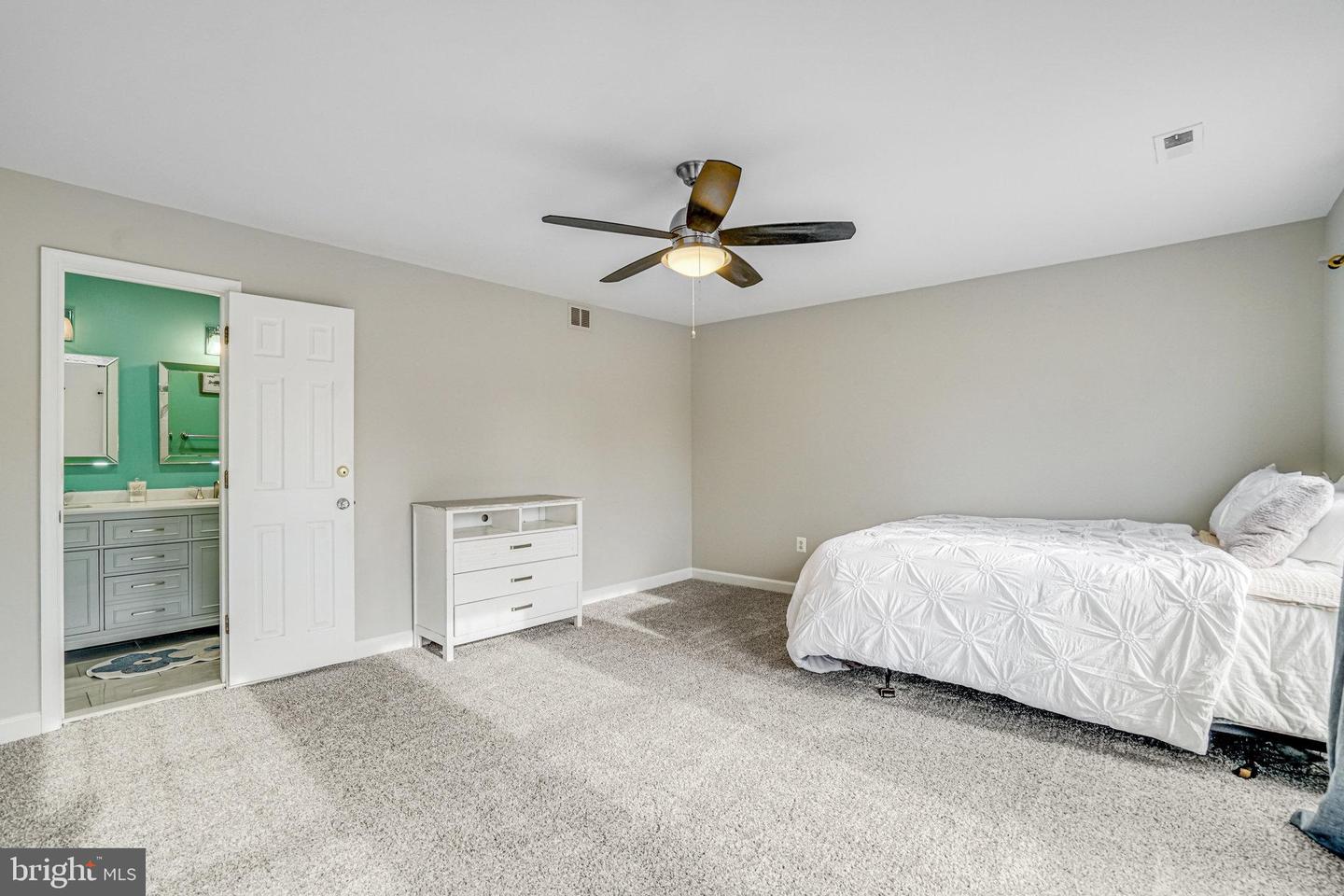 3444 WASHINGTON DR, FALLS CHURCH, Virginia 22041, 4 Bedrooms Bedrooms, ,3 BathroomsBathrooms,Residential,For sale,3444 WASHINGTON DR,VAFX2275522 MLS # VAFX2275522