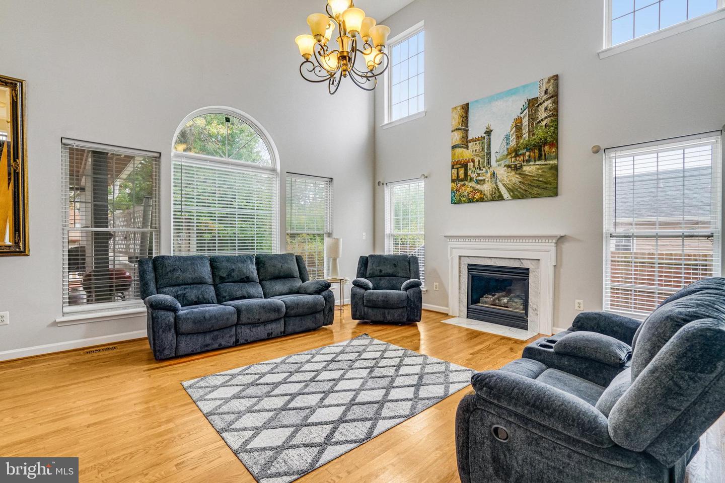 3444 WASHINGTON DR, FALLS CHURCH, Virginia 22041, 4 Bedrooms Bedrooms, ,3 BathroomsBathrooms,Residential,For sale,3444 WASHINGTON DR,VAFX2275522 MLS # VAFX2275522