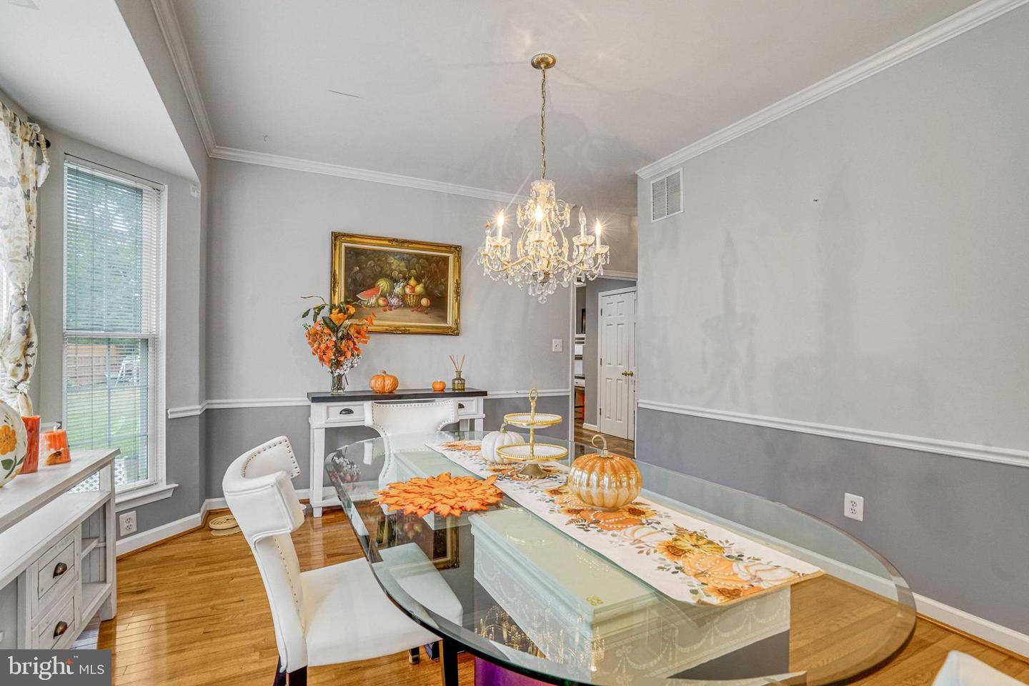 3444 WASHINGTON DR, FALLS CHURCH, Virginia 22041, 4 Bedrooms Bedrooms, ,3 BathroomsBathrooms,Residential,For sale,3444 WASHINGTON DR,VAFX2275522 MLS # VAFX2275522