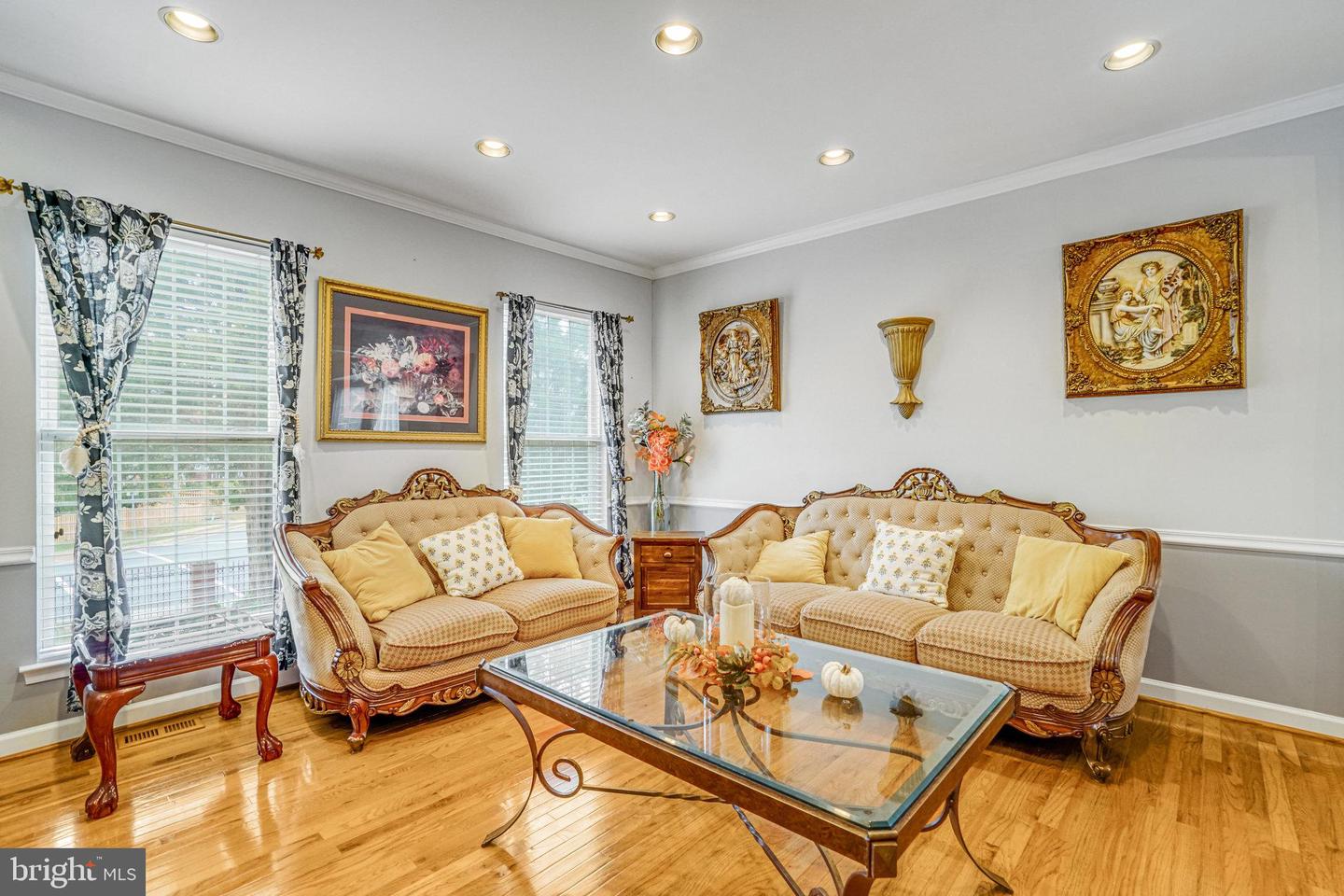 3444 WASHINGTON DR, FALLS CHURCH, Virginia 22041, 4 Bedrooms Bedrooms, ,3 BathroomsBathrooms,Residential,For sale,3444 WASHINGTON DR,VAFX2275522 MLS # VAFX2275522