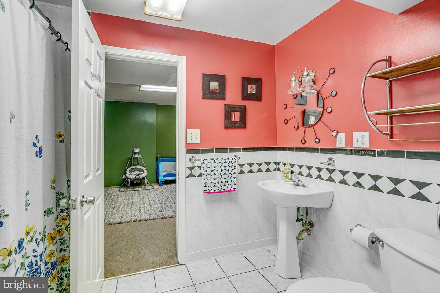 3444 WASHINGTON DR, FALLS CHURCH, Virginia 22041, 4 Bedrooms Bedrooms, ,3 BathroomsBathrooms,Residential,For sale,3444 WASHINGTON DR,VAFX2275522 MLS # VAFX2275522